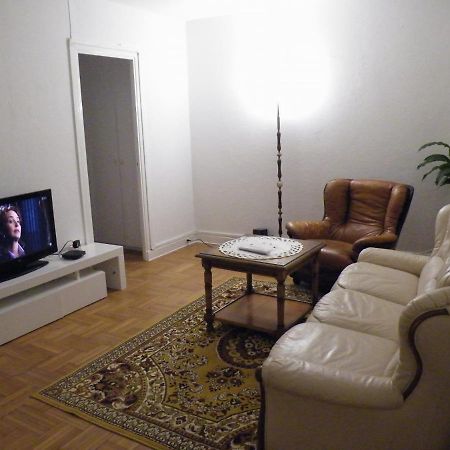 APPARTEMENT F3 -PLAISIR MOINS CHER - Jusqu'a 8Personnes Le Mée-sur-Seine Extérieur photo