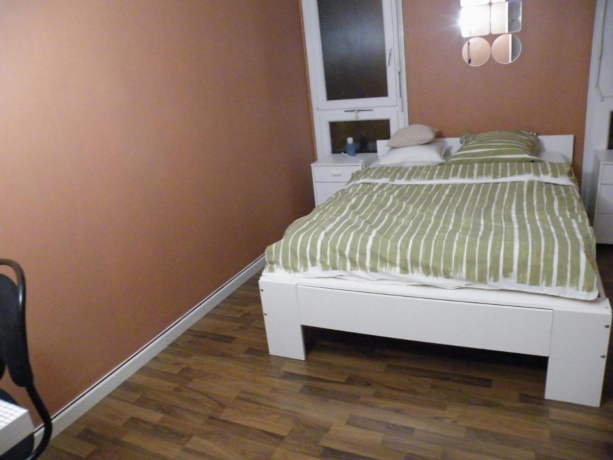 APPARTEMENT F3 -PLAISIR MOINS CHER - Jusqu'a 8Personnes Le Mée-sur-Seine Extérieur photo
